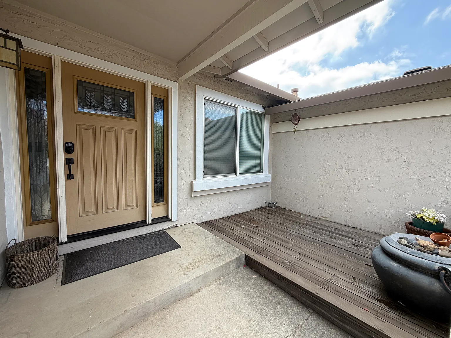 4 bed, 1618 sqft, $3,795 — Photo 4