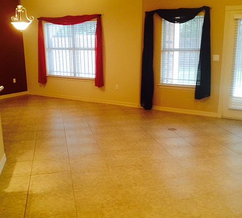 2nd image of 3432 Heritage Cir