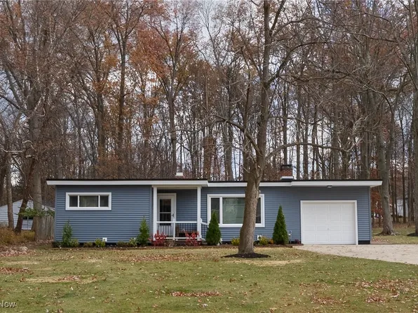 3595 Canterbury Rd, Westlake, OH 44145