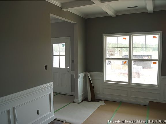 5th image of 651 Amusement Dr