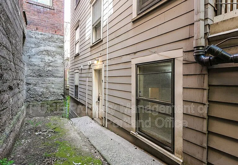 2167 SW Yamhill St #9 — Photo 13