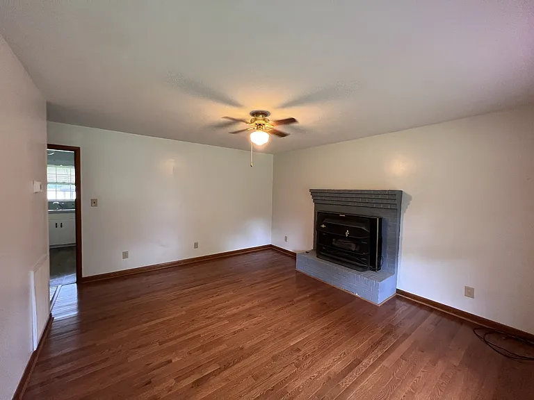 2398 Turkey Creek Rd — Photo 4