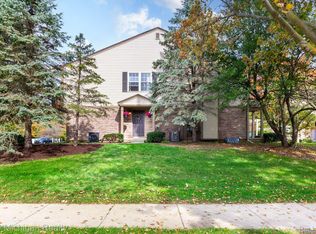 3048 Forest Creek Ct Unit 48, Ann Arbor, MI 48108