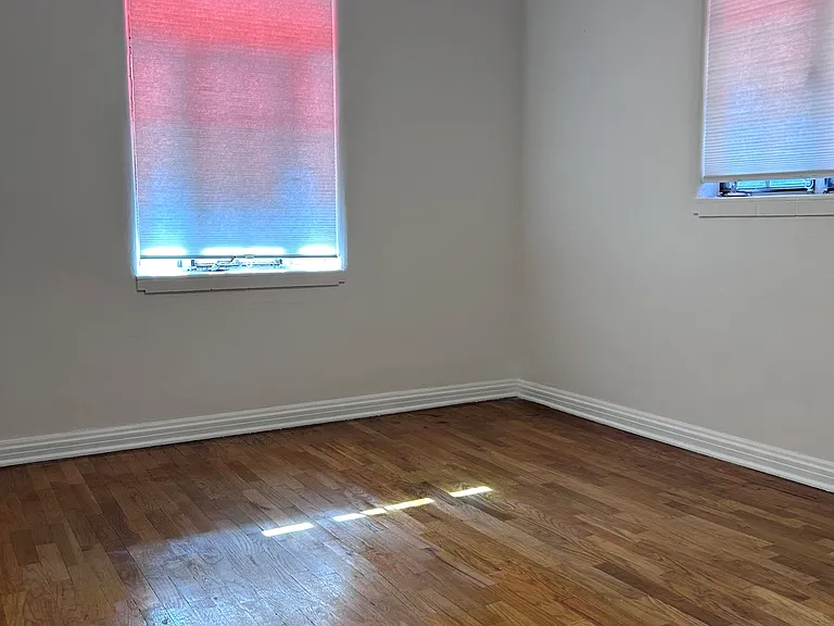 2222 S Acoma St — Photo 13