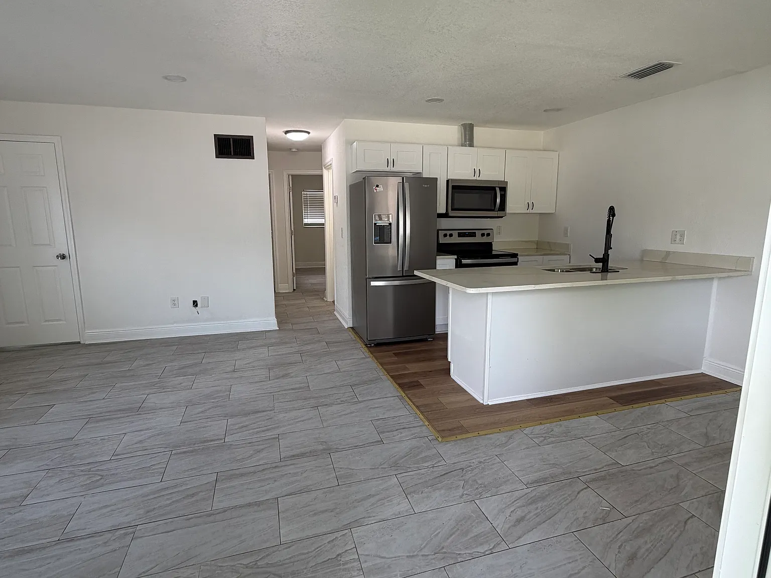 Wind Tree Dr, Clearwater — Photo 4