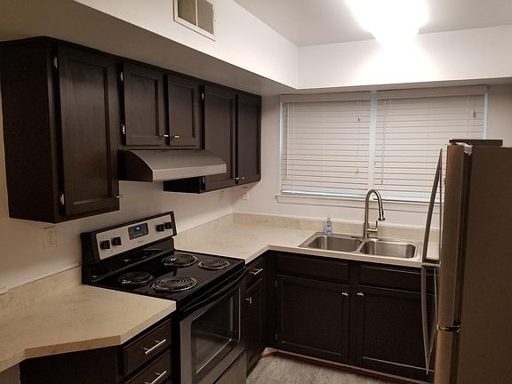5th image of 2800 Marsala Ct