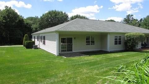3rd image of 8 Orchard Meadows Dr