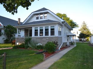 514 S Oak Park Ct, Milwaukee, WI 53214