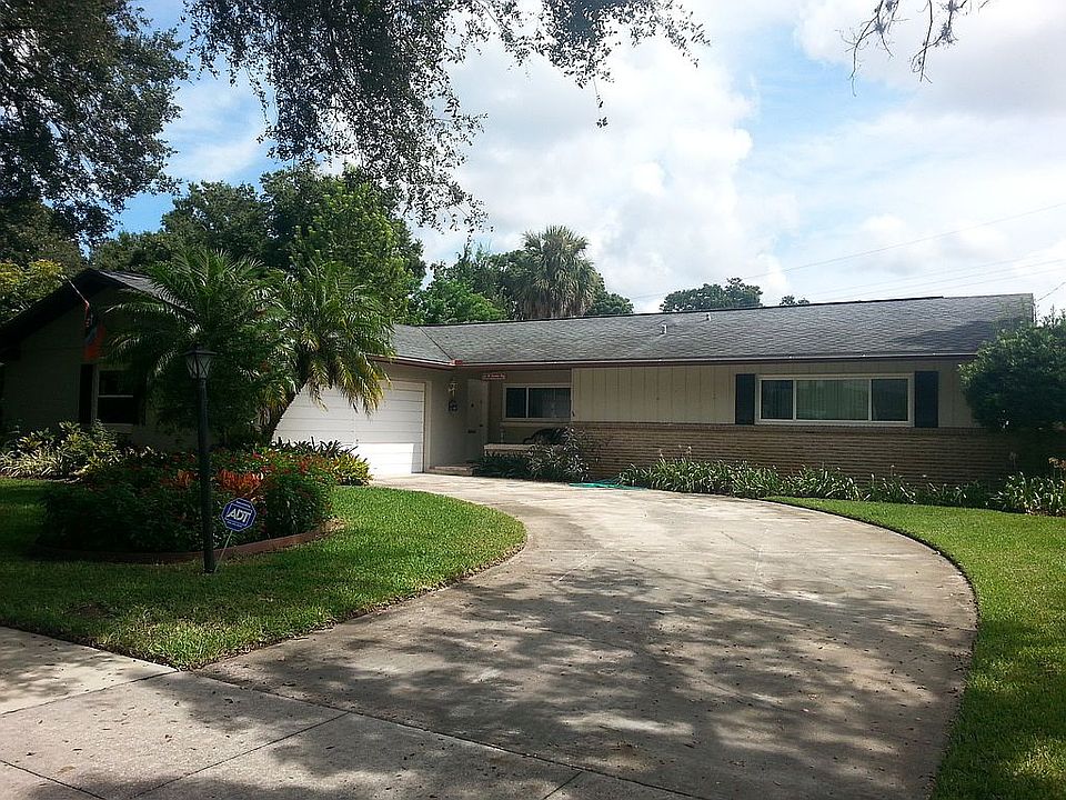 1st image of 638 Saint Dunstan Way