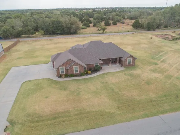 600 Hannah Dr, Tuttle, OK 73089