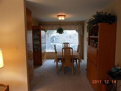 3rd image of 127 N Humbolt St