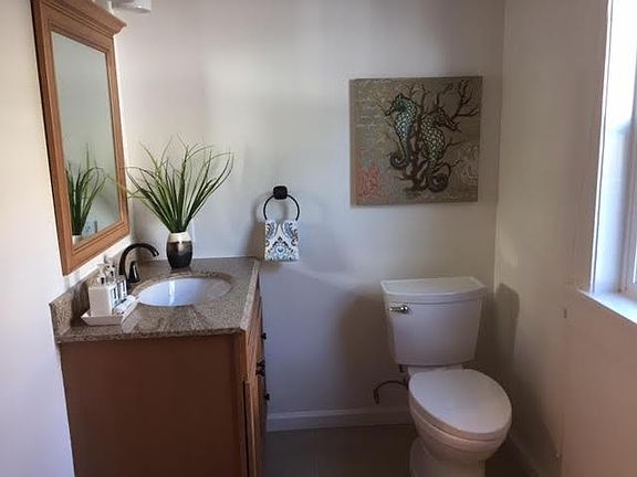 4th image of 811 Cowper St
