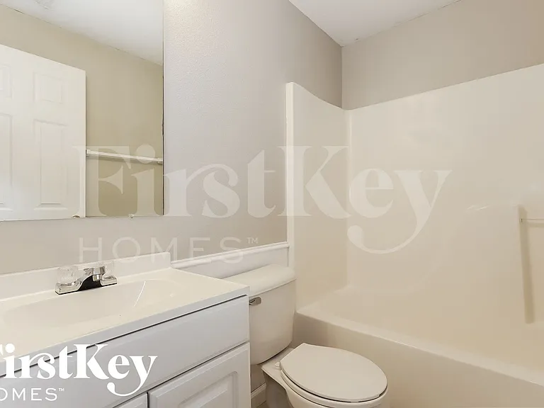 1391 Bearsden Dr — Photo 14
