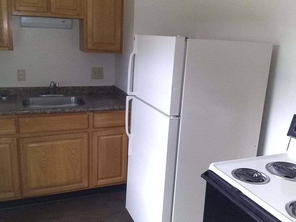 2nd image of 4760 Gray Rd APT 7