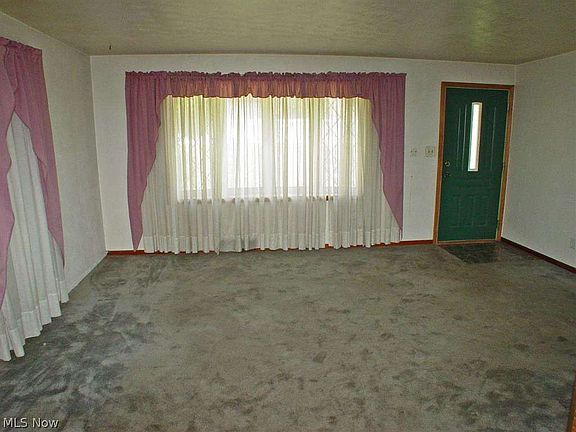 4th image of 116 Franklin Ave
