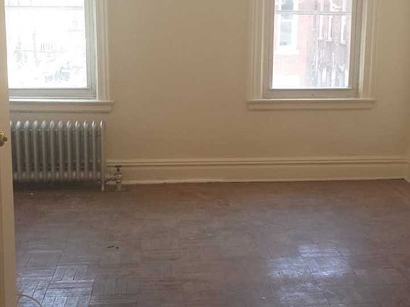 4th image of 1065 Grant Ave APT 3