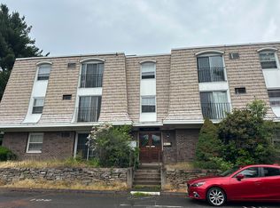 1200 Middle Tpke W APT B1, Manchester, CT 06040