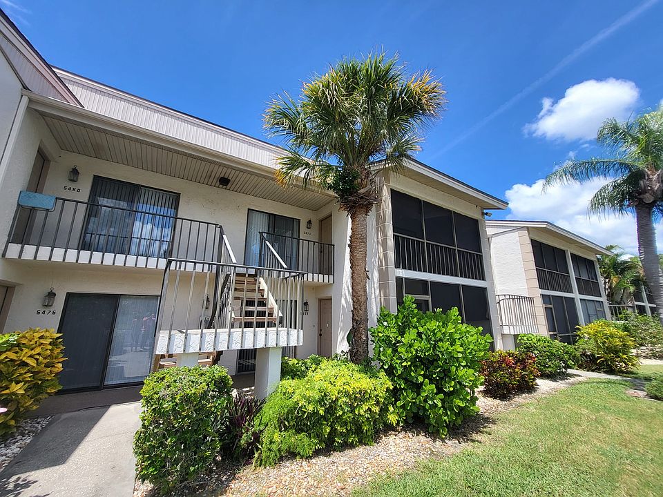 Exterior, well kept and clean community