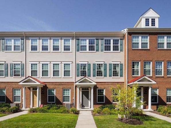 65 Landmark Ln