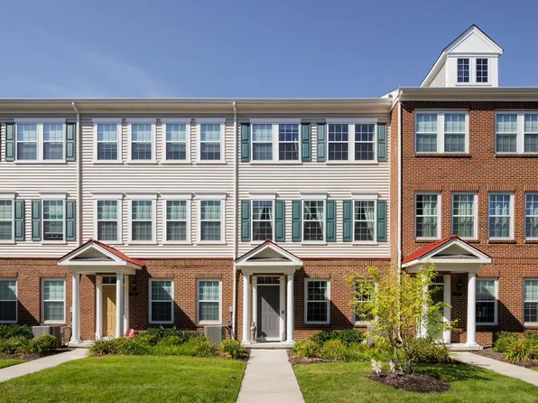 65 Landmark Ln, Fair Lawn, NJ 07410