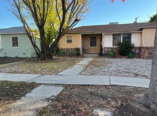 17746 Hartland St, Reseda, CA 91335