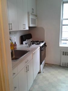 814 E 9th St #A, Brooklyn, NY, 11230