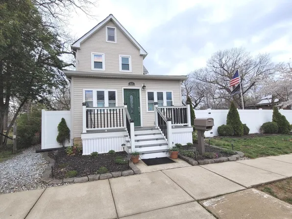 525 Wesley Ave, National Park, NJ 08063