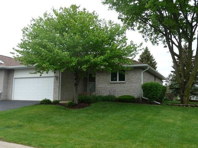 1st image of 1010 High Point Dr #268B