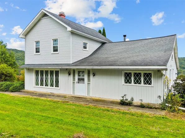 164 Smith Rd, Binghamton, NY 13903