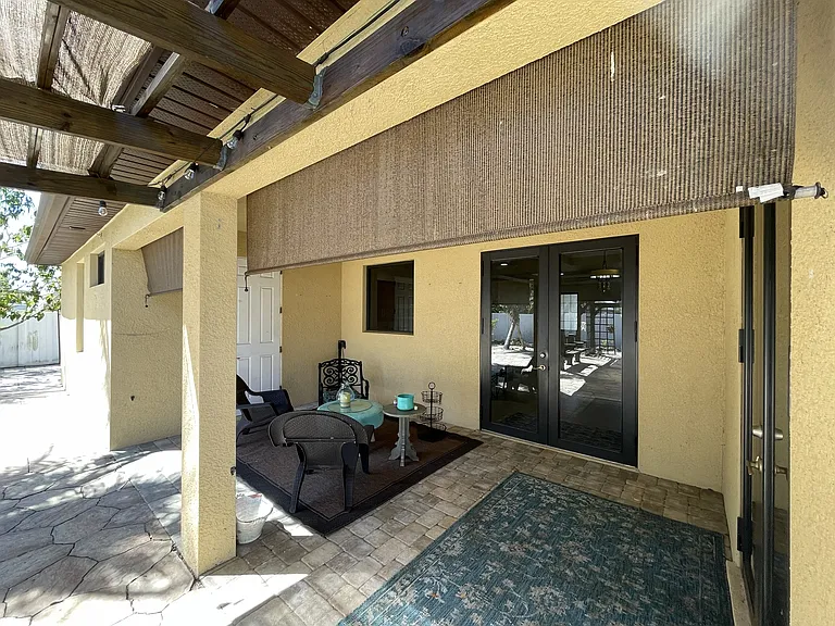 511 SW 7th Pl — Photo 7