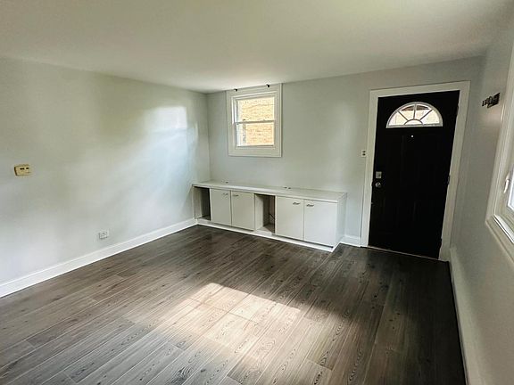 4th image of 1541 Monroe Ave #1/2