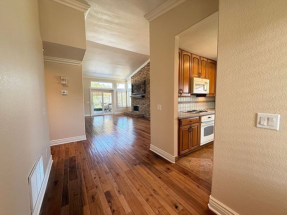 5th image of 1605 El Paseo Dr