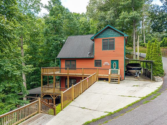 3rd image of 270 Marina Rd