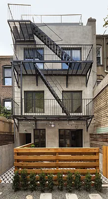 Rented by Tapiro Realty | media 20