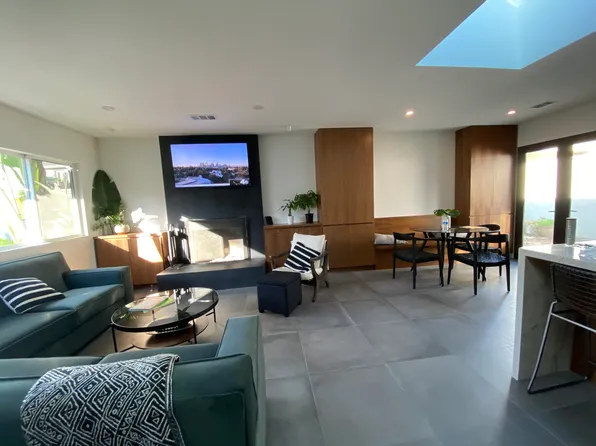 2009 1/2 Warfield Ave #1/2, Redondo Beach, CA 90278