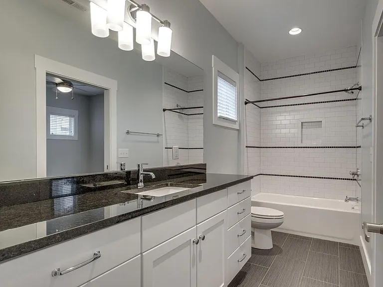 4608B Michigan Ave — Photo 23
