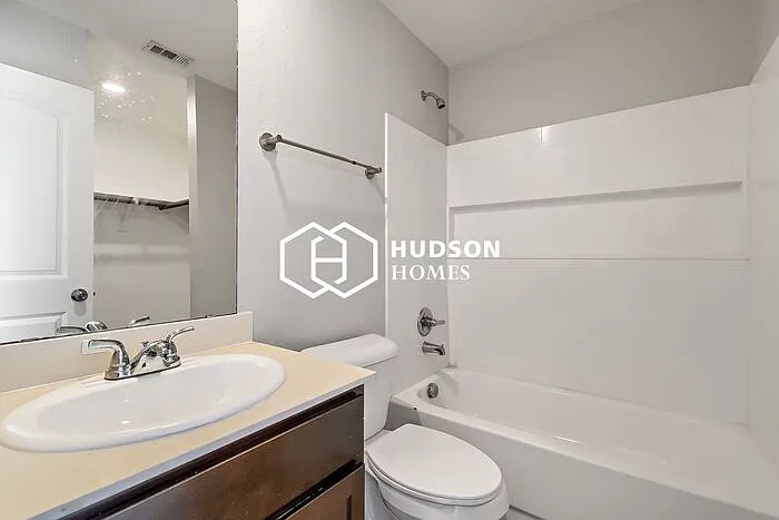 3201 Mount Horum Way — Photo 10