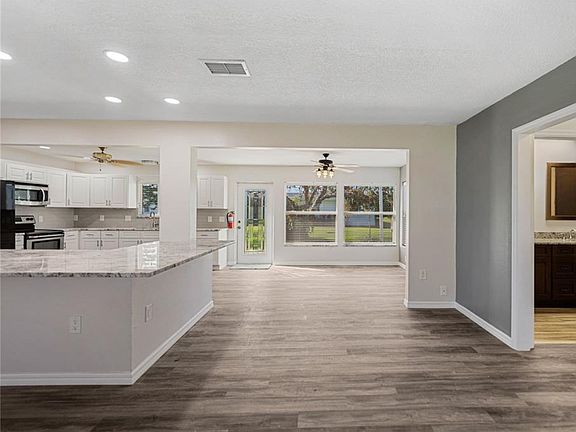 2nd image of 1715 Loralin Dr