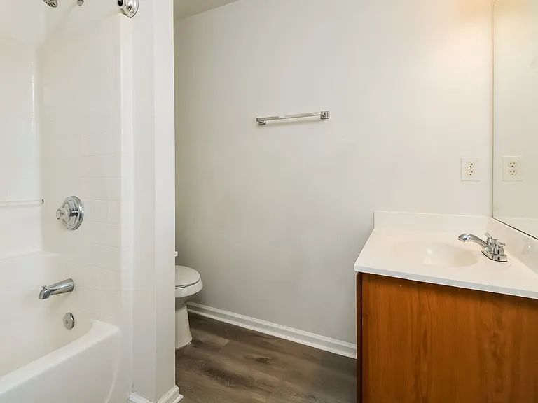 340 Darbys Run Ct — Photo 16