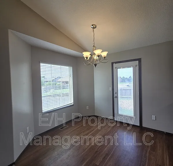 5903 N Millsboro St — Photo 6