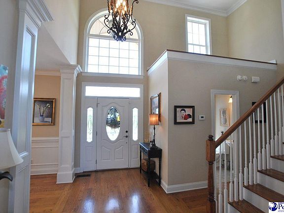 2nd image of 316 Woodpecker Ln