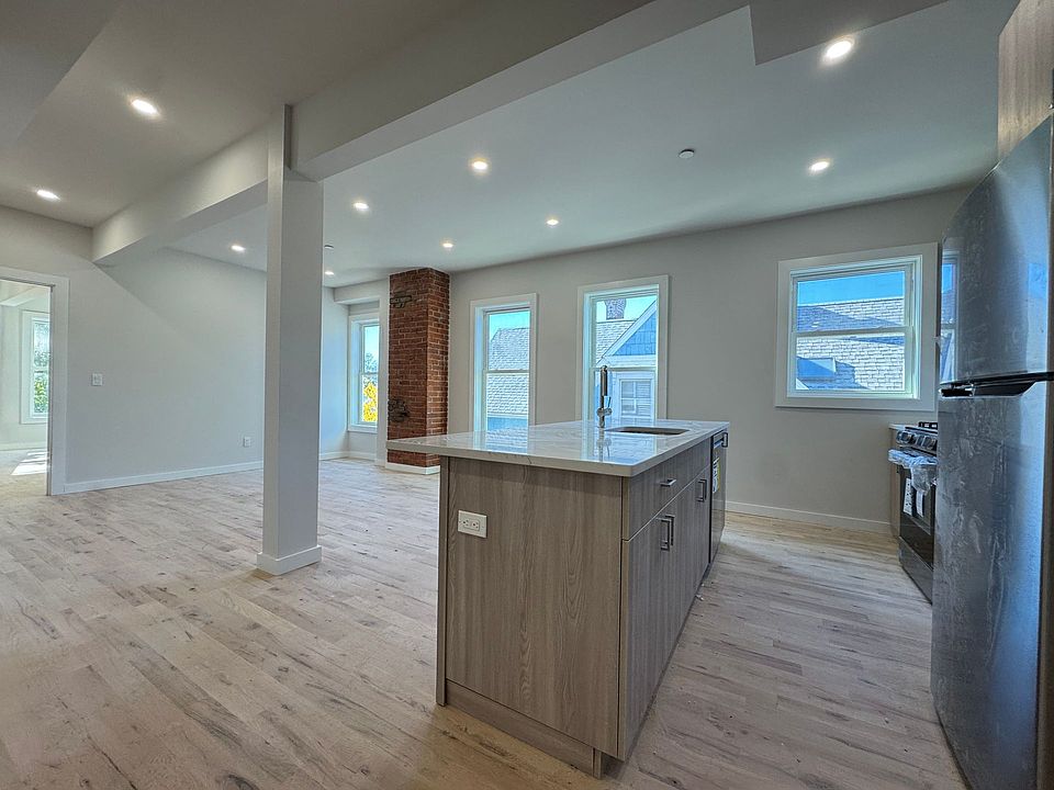 1st image of 269 Humphrey St #3RF