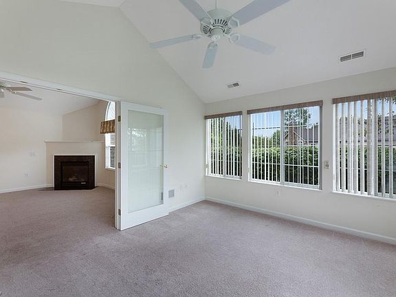 5th image of 220 Sandover Dr