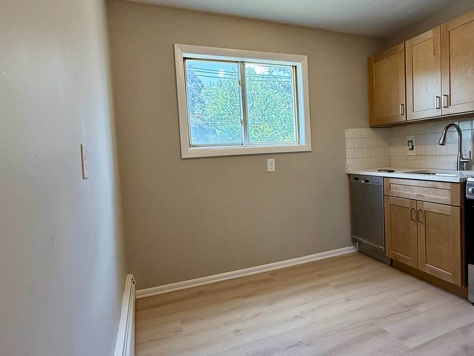 1 bed, $2,000 — Photo 3