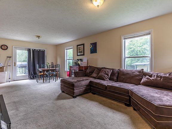 5th image of 306 Folk St Unit 12