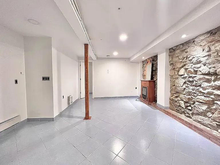 64 Steuben St #1R — Photo 8