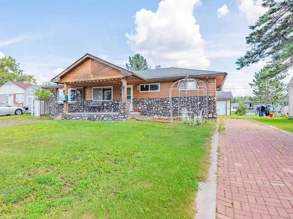 246 Hampshire Dr, Hoyt Lakes, MN 55750