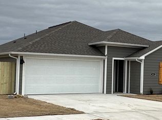 451 Riggs St, Prairie Grove, AR 72753