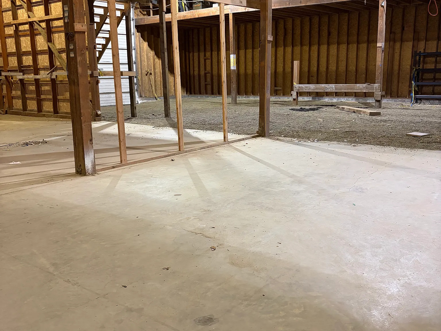 Studio, 5000 sqft, $2,500 — Photo 1