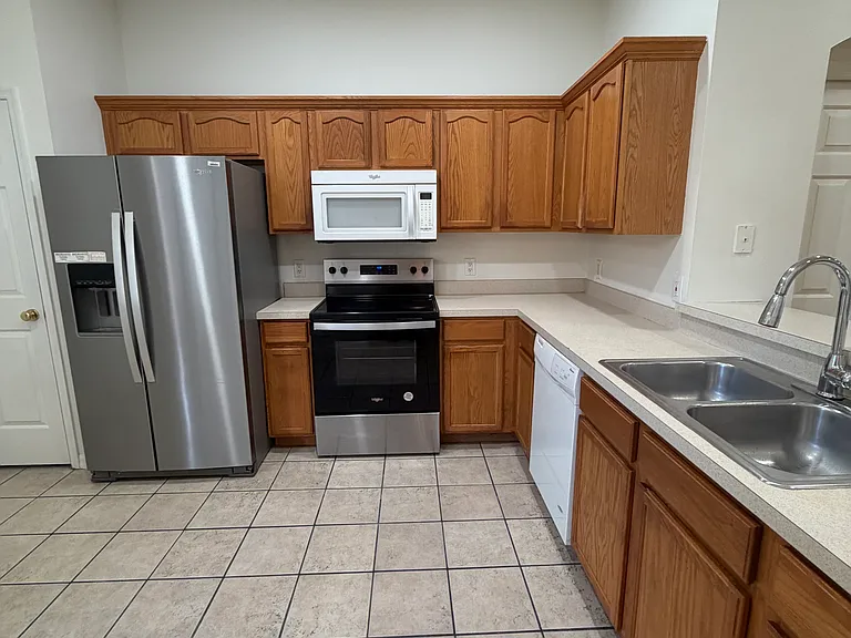 7971 66th Ln N #7971 — Photo 4